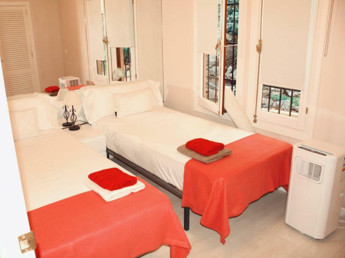 Apartment Entrepinares Málaga